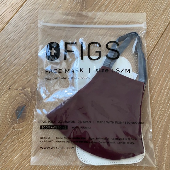FIGS face mask